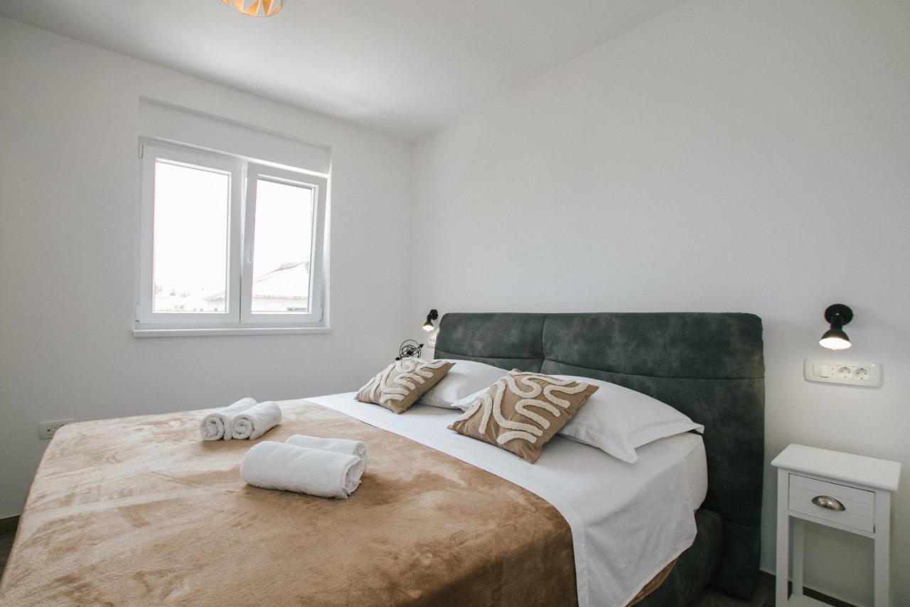 Luxury Apartments Marija Trogir Buitenkant foto
